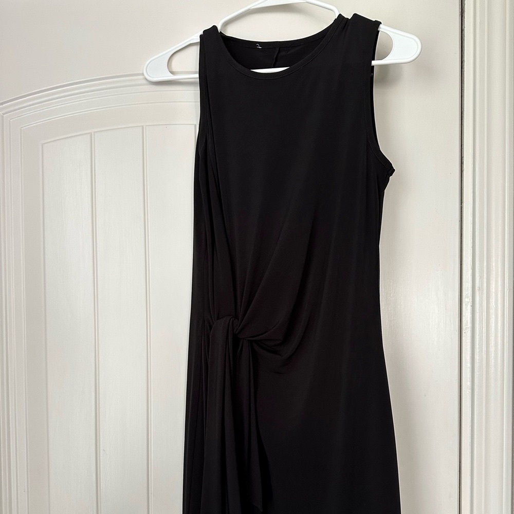Sleeveless black Michael kors seath dress, medium. NWOT. Stretchy